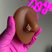 Load image into Gallery viewer, Cat Doll Nose Stud
