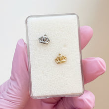 Load image into Gallery viewer, Titanium Crown Nose Ring/ Labret
